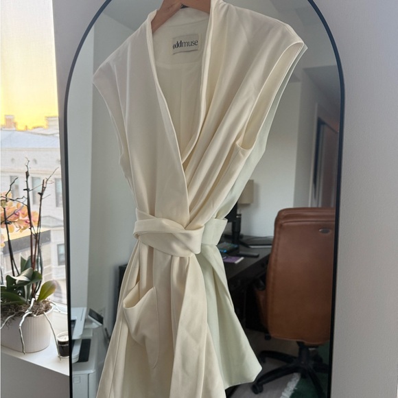Odd Muse Dresses & Skirts - OddMuse Ultimate Muse Wrap Sleeveless Dress Size Small
